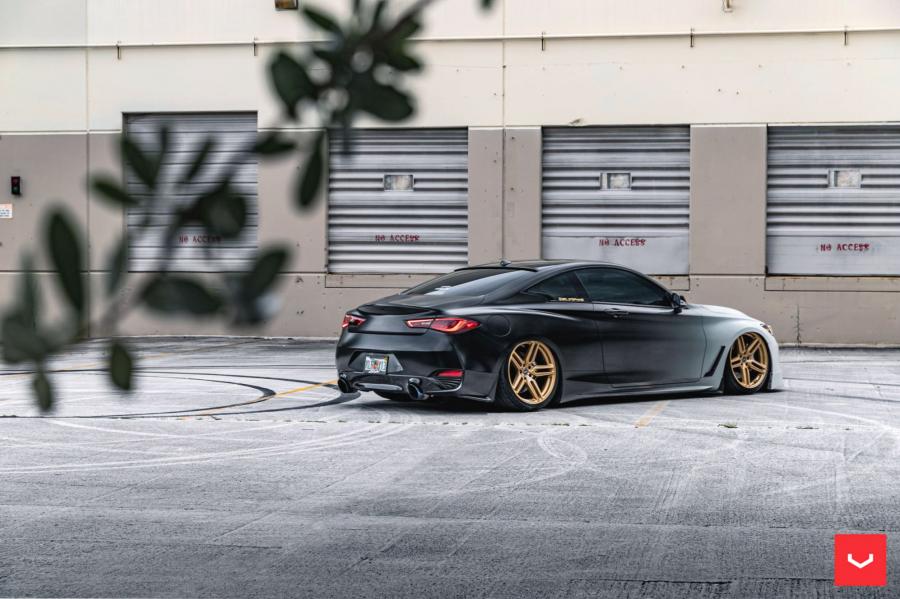  Infiniti Q60 on Vossen Wheels (HF-1) 2019 года  (фото 17 из 22)